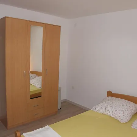 Jartic Betina (Sibenik-Knin)