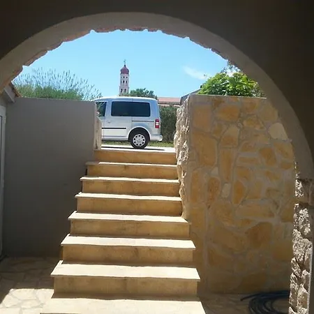 Jartic * Betina (Sibenik-Knin)