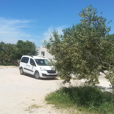 Jartic Betina (Sibenik-Knin)